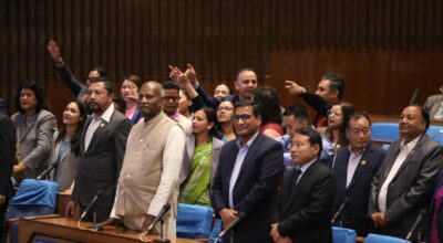 प्रतिपक्षद्वारा सदन अवरोध