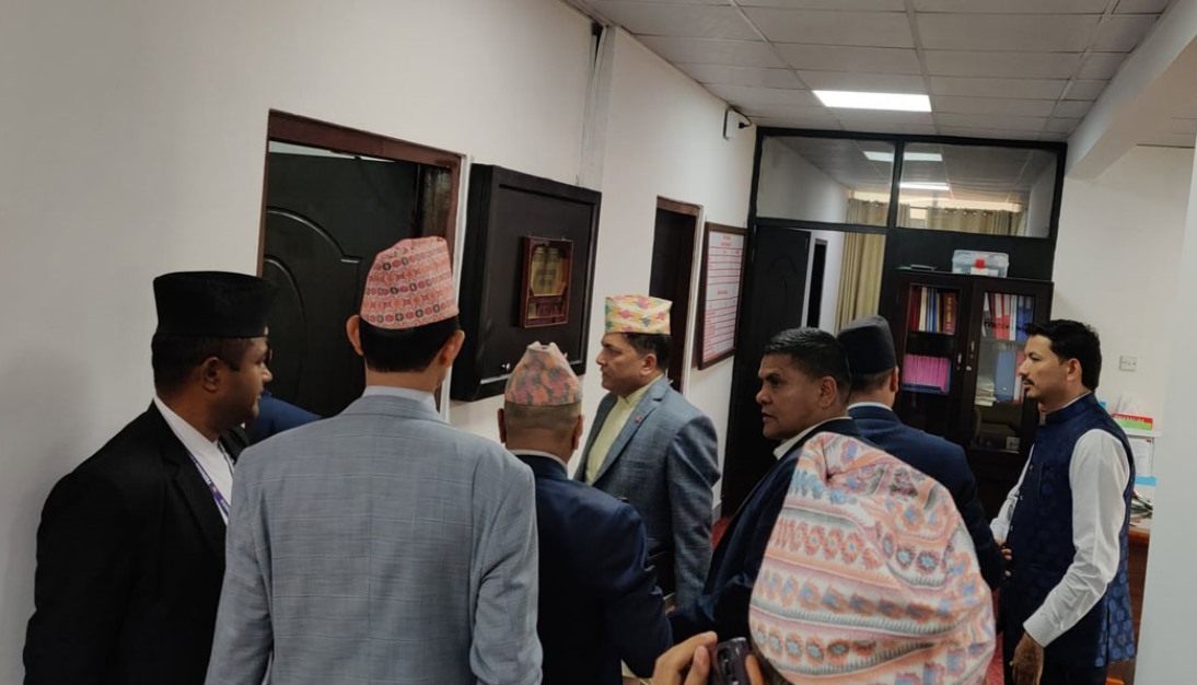 'कुलिङ पिरियड' उल्ट्याउन सचिवहरूको शक्तिकेन्द्रमा अस्वाभाविक दौडधुप