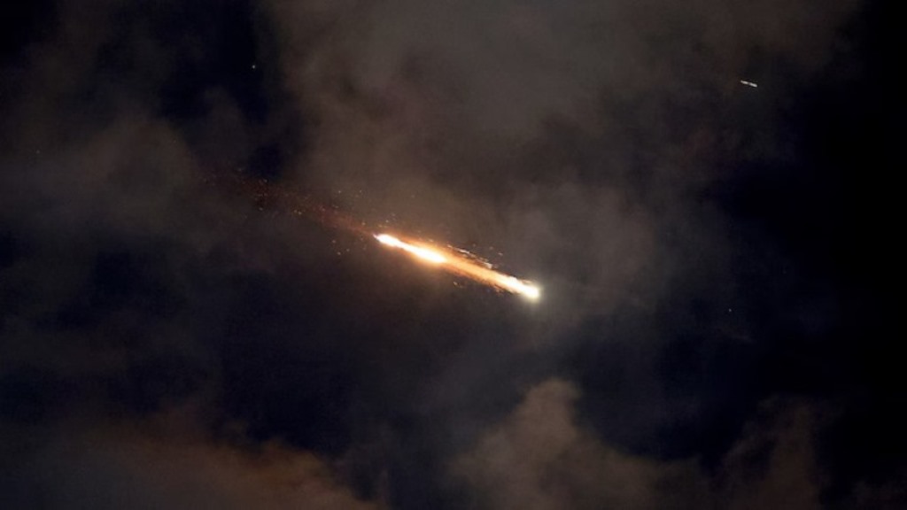 कतारस्थित अमेरिकी सैन्य अड्डामा इरानी मिसाइल प्रहार