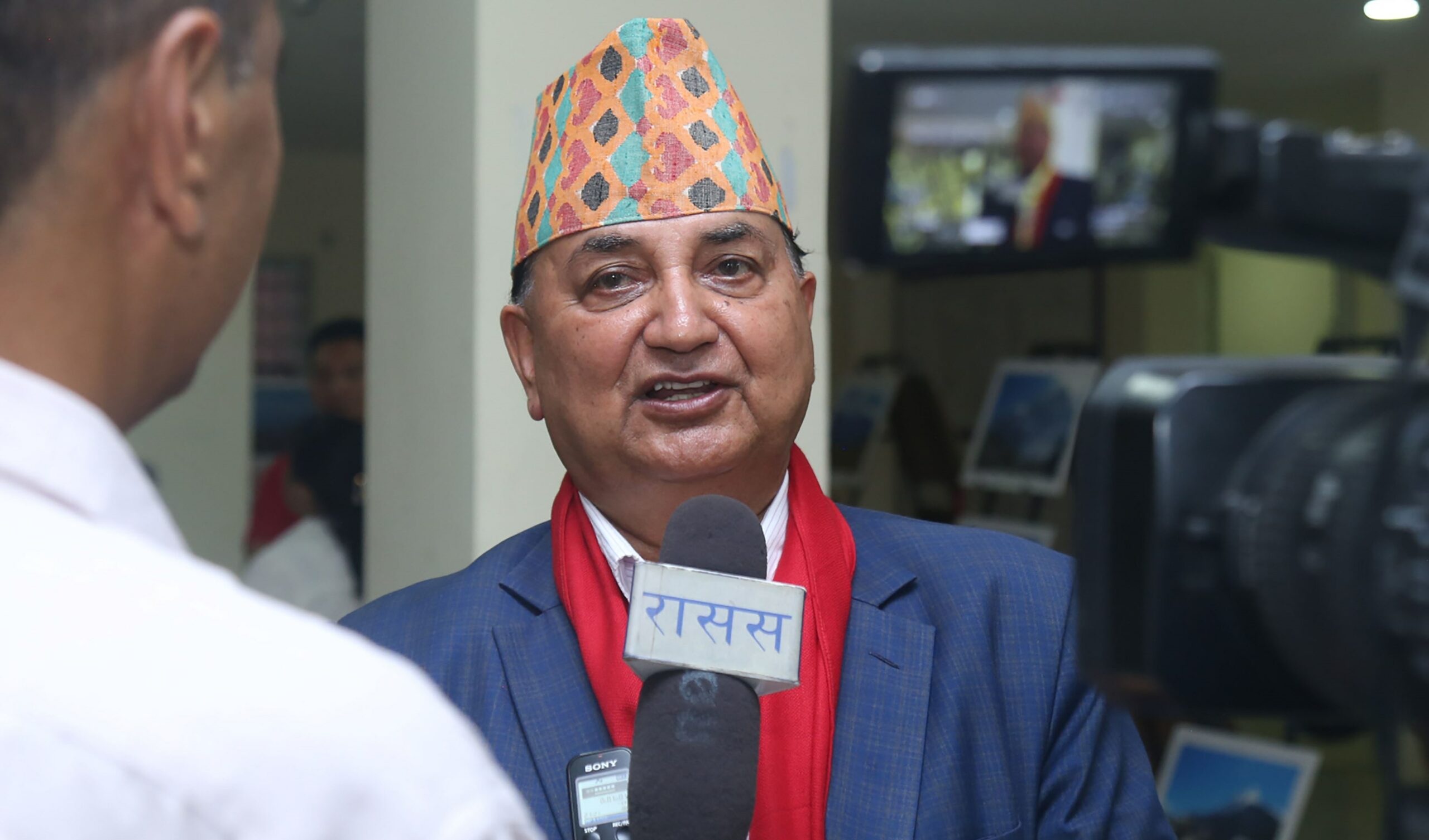 ईश्वर पोखरेल