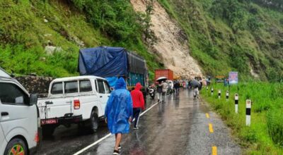 दव्ल्याङमा पहिरोले कालीगण्डकी करिडोर ठप्प