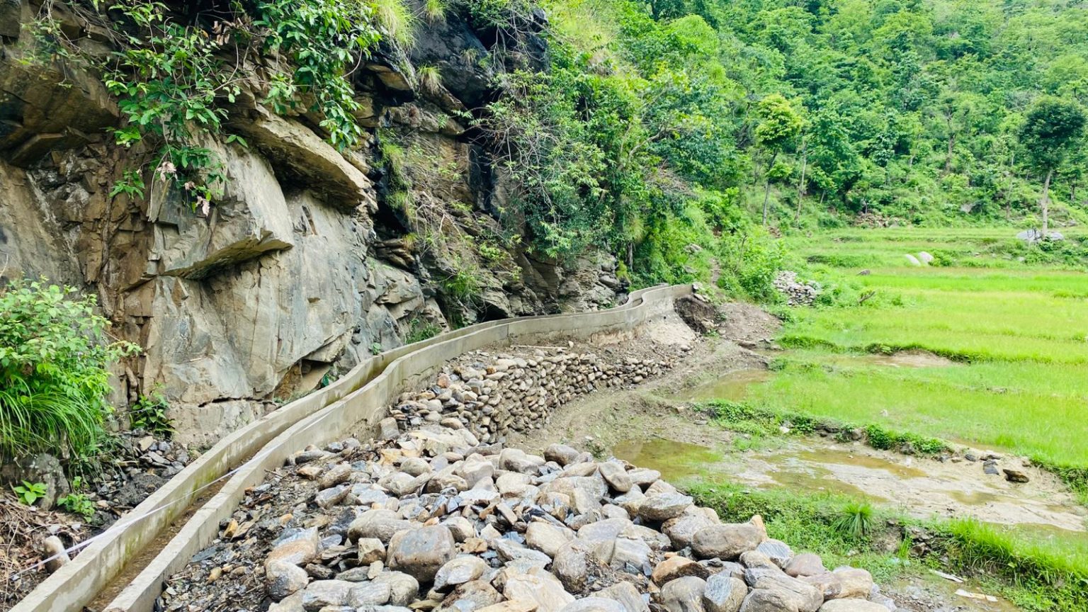 अकासे पानीको भर पर्नुपर्ने बाध्यताको अन्त्य
