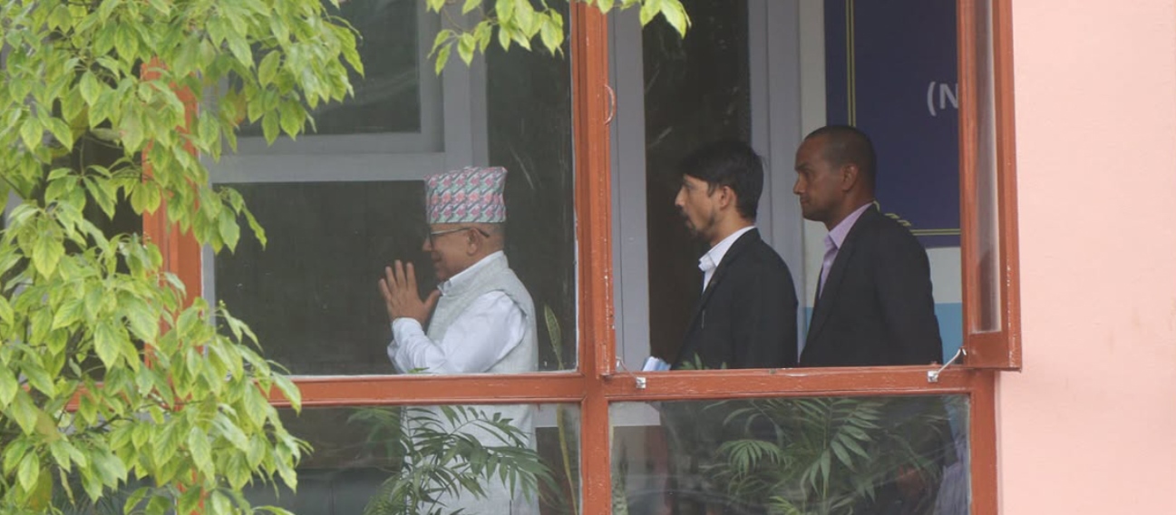 माधव नेपाल