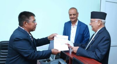 अध्यक्ष ओलीले तिरे एमालेको लेबी