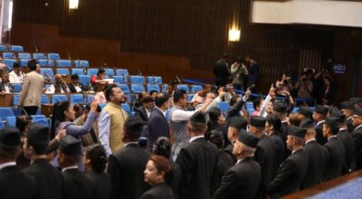 रास्वपाद्वारा संसद्मा नाराबाजी