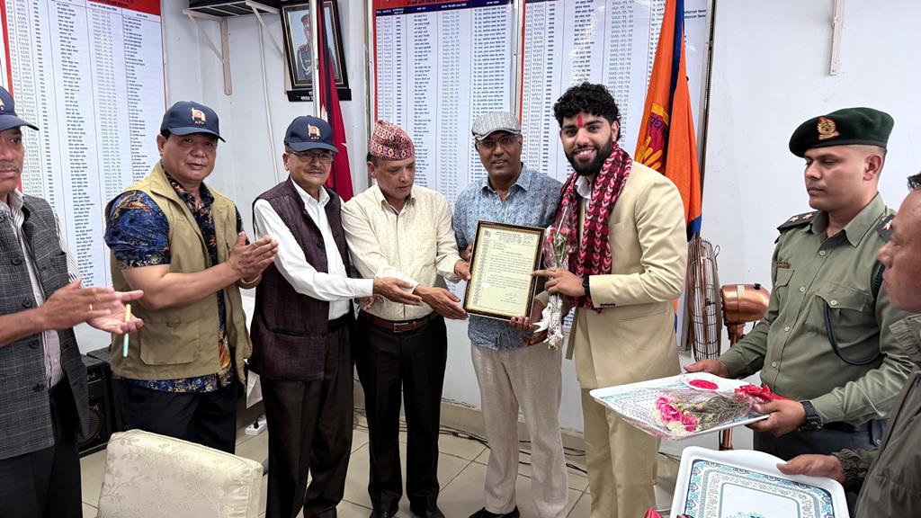 आयुष दुलाल