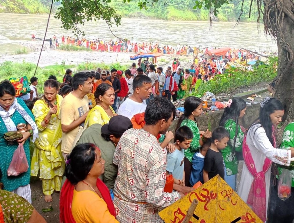 साउनको सोमबार देवघाटमा ३५ हजार भक्तजनको आगमन