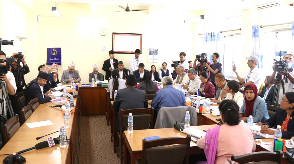 शिक्षा, स्वास्थ्य तथा सूचना प्रविधि समिति