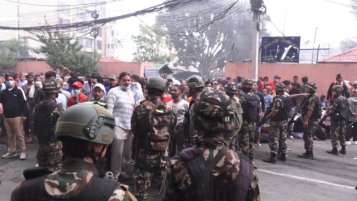 कैदीबन्दी कारागार फर्काइए