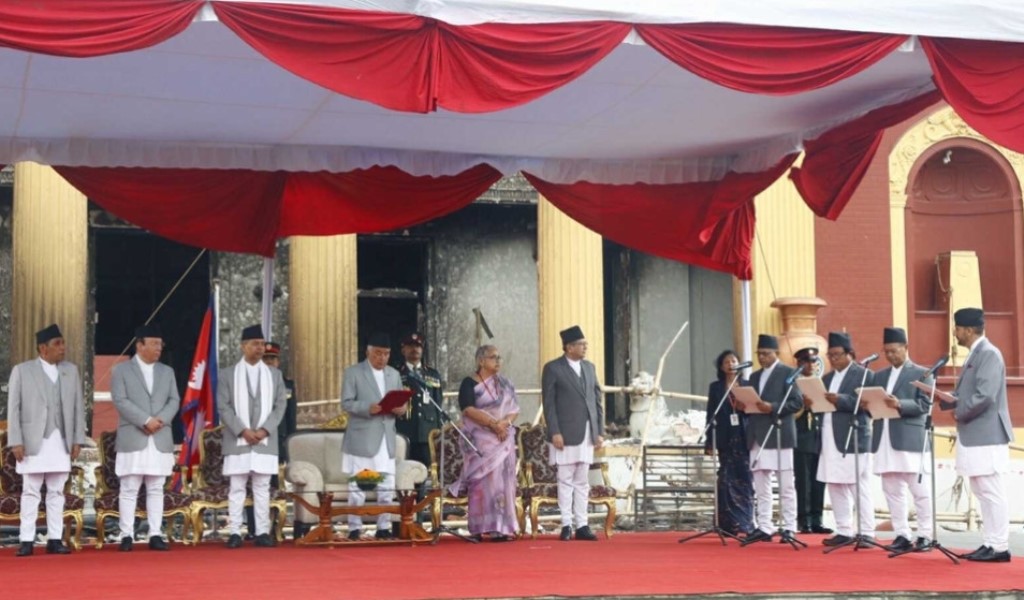 नवनियुक्त चार मन्त्रीले लिए शपथ
