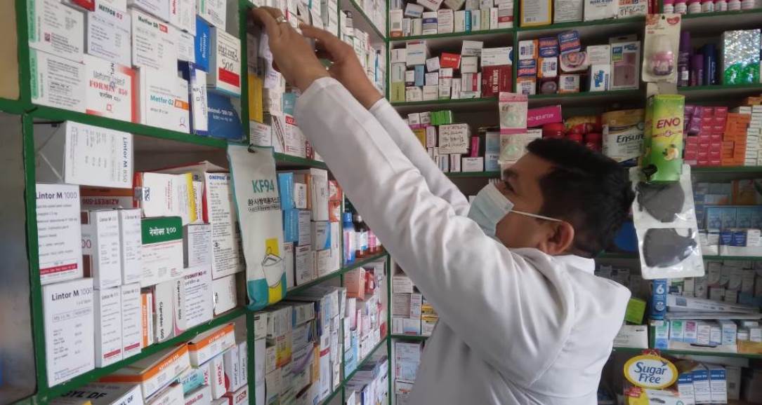 अन्धाधुन्ध एन्टिबायोटिकको प्रयोगले जनस्वास्थ्यमा गम्भीर असर