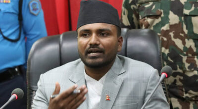 खेलकुदमन्त्री