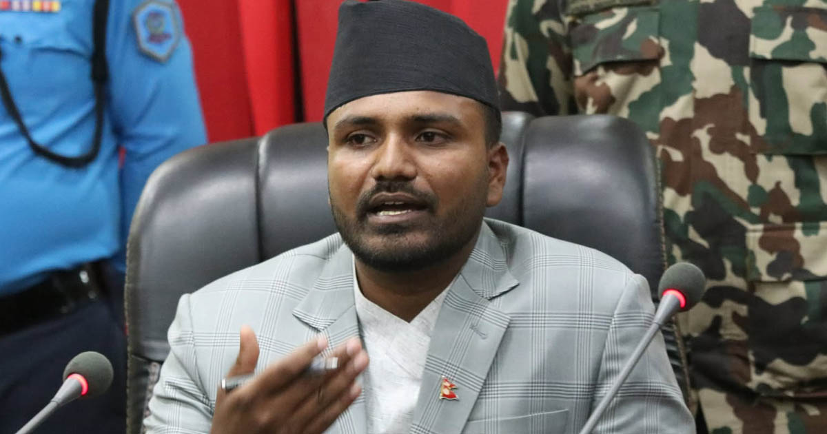 खेलकुदमन्त्री