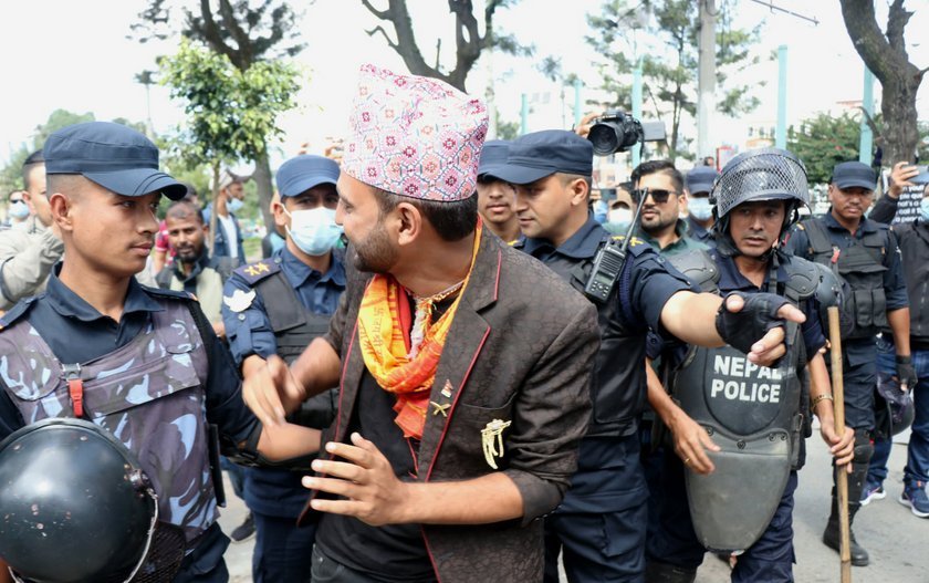 डा. निकोलस भुसाल