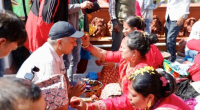 बालगोपालेश्वर मन्दिरमा आज दिदीबहिनी नहुनेहरूले लगाए भाइटीका