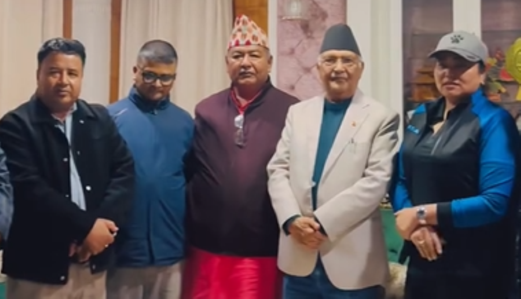 रामकुमारी झाँक्री एमाले अध्यक्ष ओलीलाई भेट्न पुगिन् गुण्डु