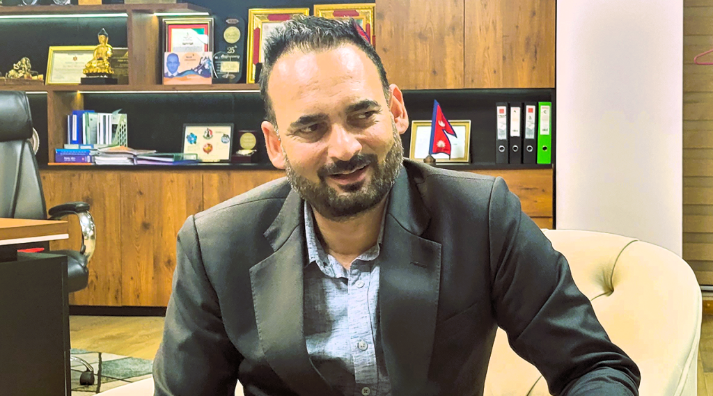 प्रदीप अधिकारी