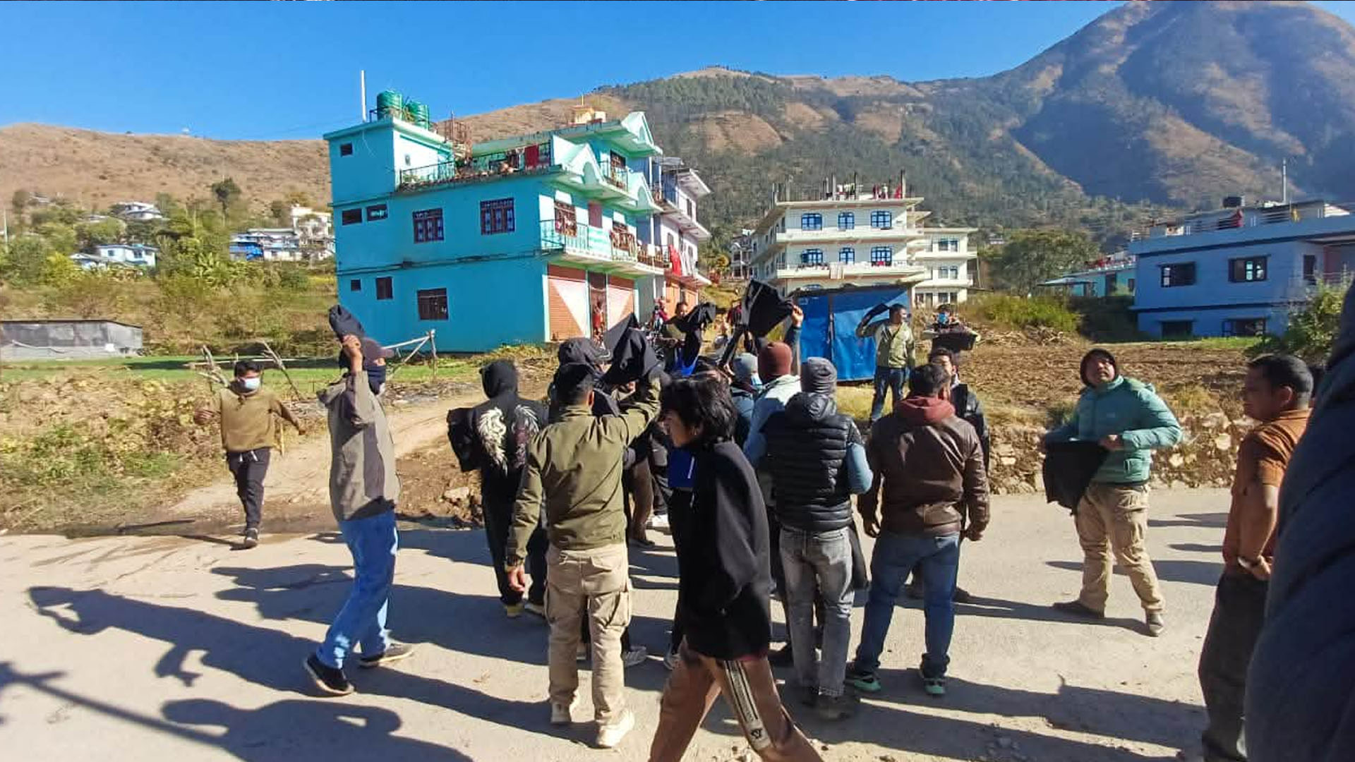 जनार्दन शर्मालाई गृहजिल्लैमा देखाइयो कालो झण्डा