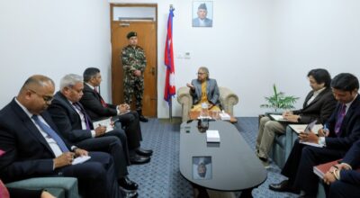 प्रधानमन्त्री कार्कीसँग भारतीय विदेश अतिरिक्त सचिव महावरको भेट