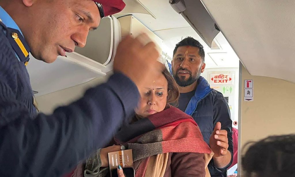 रवि लामिछाने भैरहवा जान काठमाडौँबाट भरतपुर उडे