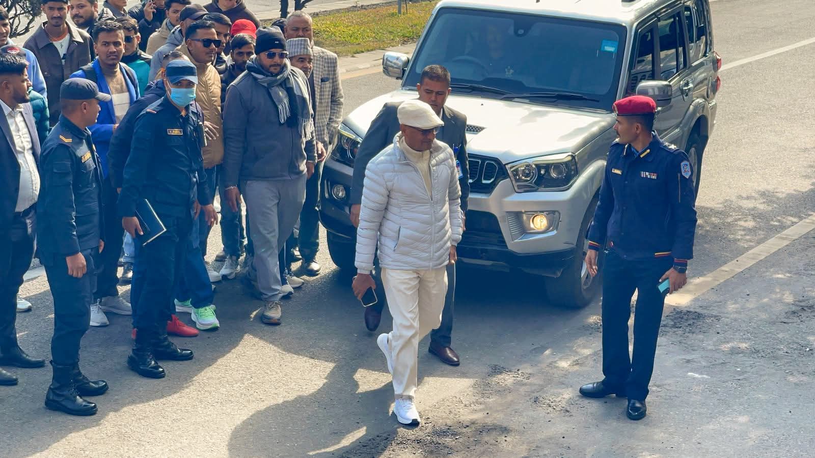 रमेश लेखक