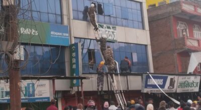 आगलागीले निस्सासिएकी वृद्धाको उद्धार