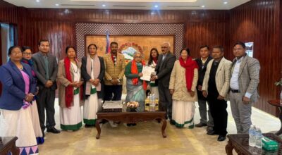 प्रधानमन्त्री कार्कीसँग थारू कल्याणकारिणी सभाको भेट