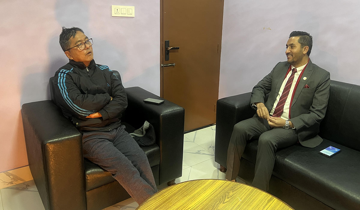 सञ्चारमन्त्री खरेल र राप्रपा अध्यक्ष लिङ्देनबीच भेट