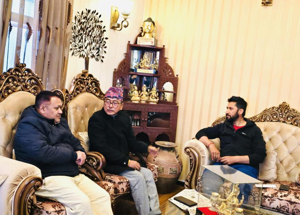 सभापति लामिछाने र राप्रपा अध्यक्ष लिङ्देनबीच भेटवार्ता