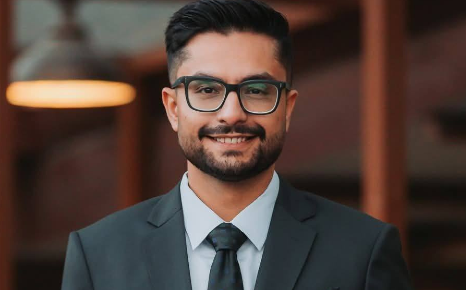 सस्मित पोखरेल