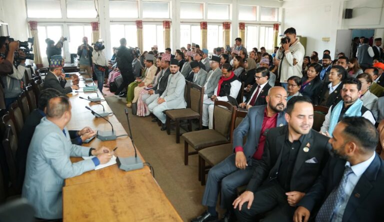 रास्वपाको निर्णय