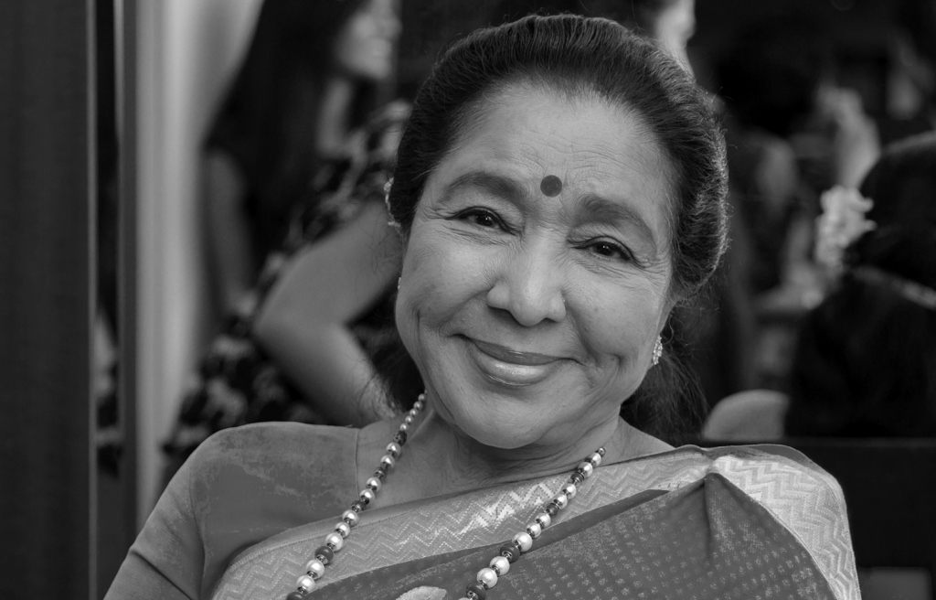 आशा भोसले