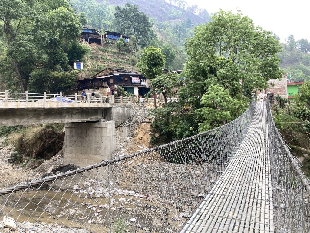 झोलुङ्गे पुल