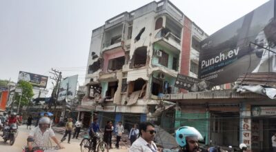 सडक विस्तारले वीरगञ्जको विद्युत् अवरुद्ध