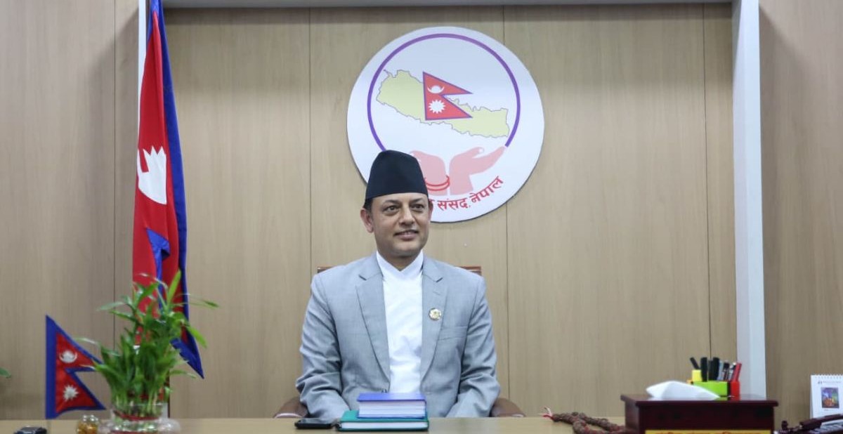 सभामुख डिपी अर्यालले सम्हाले कार्यभार