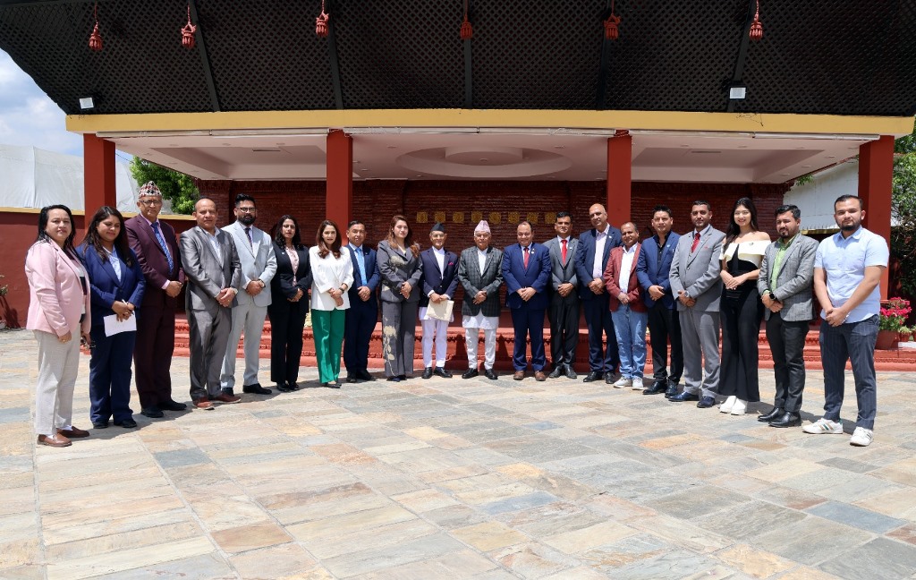 मातृभूमिमै लगानी गर्न गैरआवीय नेपालीलाई राष्ट्रपतिको आह्वान