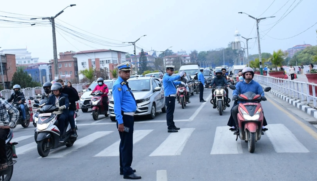 काठमाडौँ उपत्यकामा नियम उल्लङ्घन गरी सवारी चलाउनेविरुद्ध कडा निगरानी