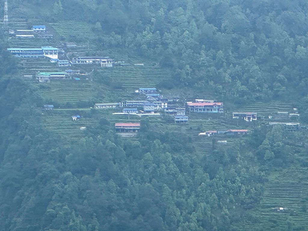 राम थापा र कृष्ण दबाडी / रासस