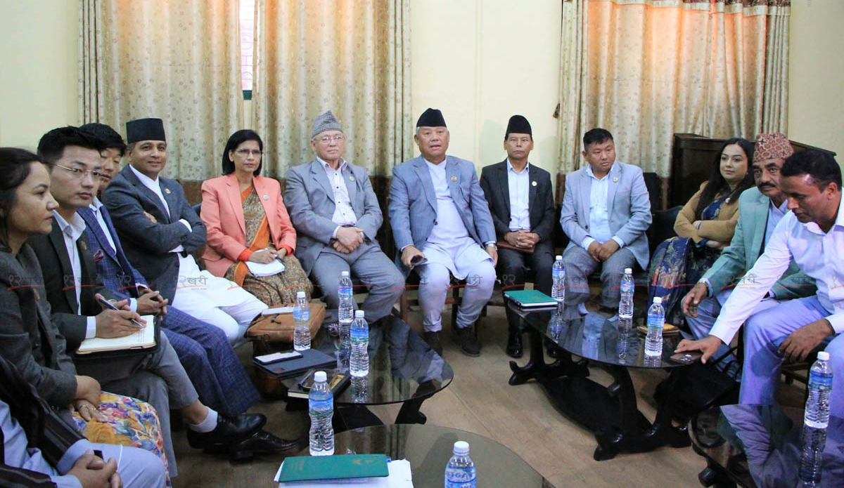 प्रधानमन्त्रीले अभिव्यक्ति फिर्ता लिनैपर्ने विपक्षी दलको निष्कर्ष