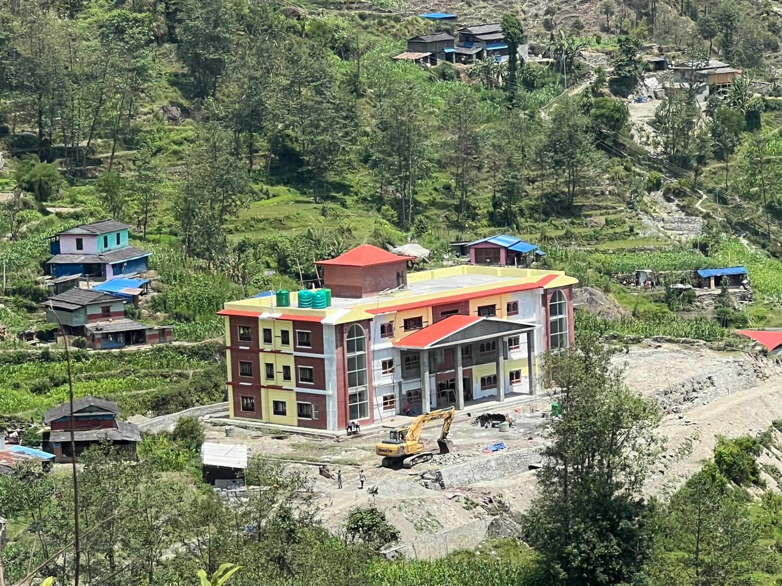 पूर्वाधार निर्माणमा धवलागिरिको फड्को