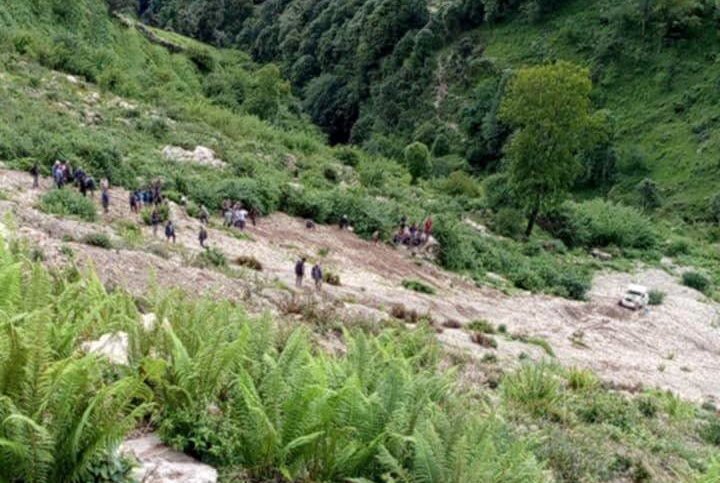 बझाङमा जिप दुर्घटना