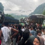 नारायणगढ–मुग्लिन सडक खण्डमा दुई बस ठोक्किए