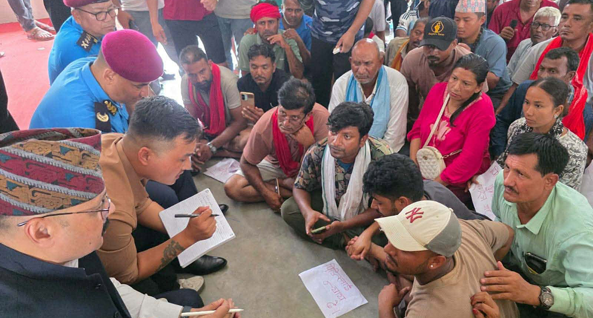 गृहमन्त्री गुरुङ र मिटरब्याज पीडितबीच निजगढमा वार्ता