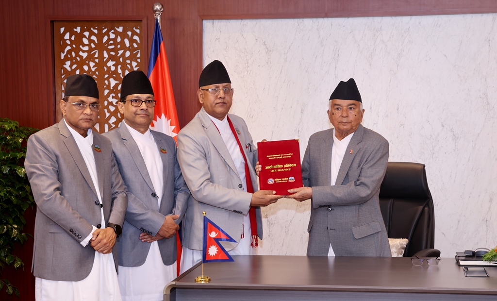 राष्ट्रपति पौडेलसमक्ष मुस्लिम आयोगको प्रतिवेदन प्रस्तुत