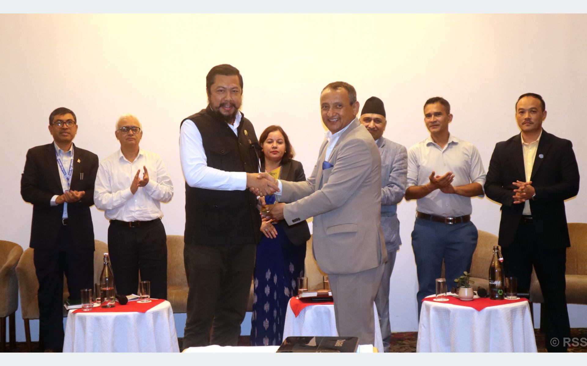 विराजभक्त श्रेष्ठ