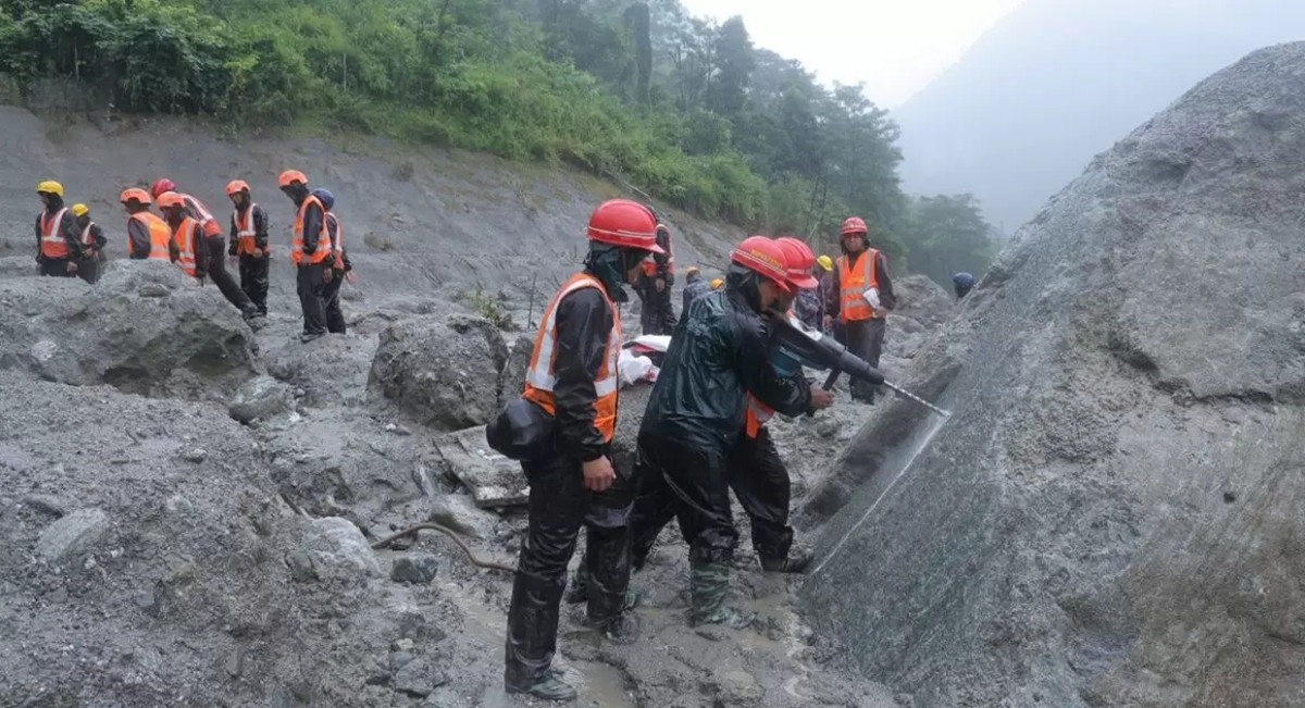 भारत र चीनका सुरुङ उद्धार टोली खटिए बाढी प्रभावित क्षेत्रमा