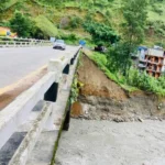 कालीगण्डकीको कटानले जोखिममा पुल
