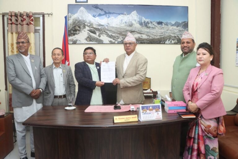 कोशी प्रदेश सरकारबाट पाँच मन्त्रीले दिए सामूहिक राजीनामा