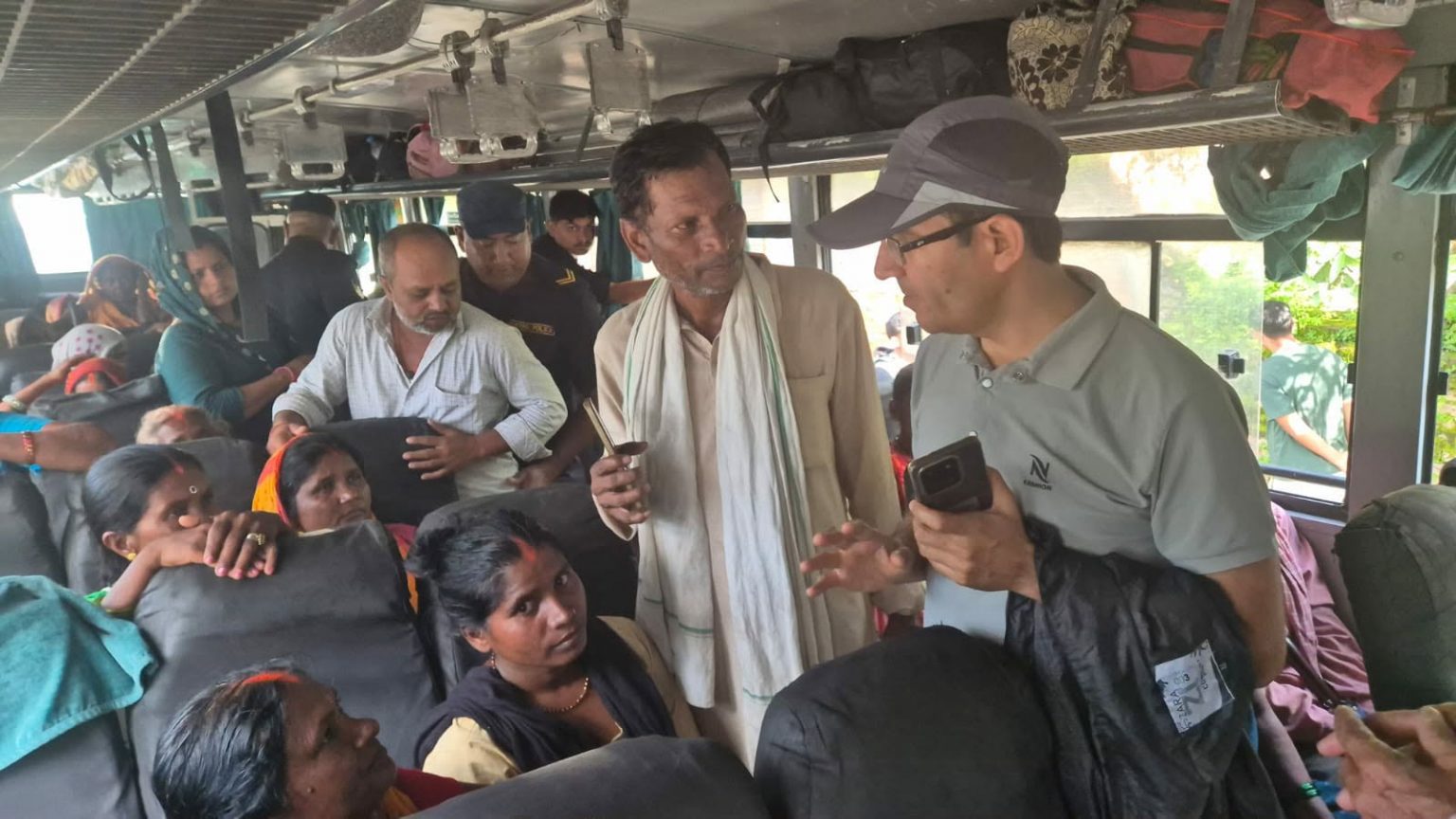 १४ बुँदे सहमतिपछि ३२३ लघुवित्त ऋणी घर फर्किए