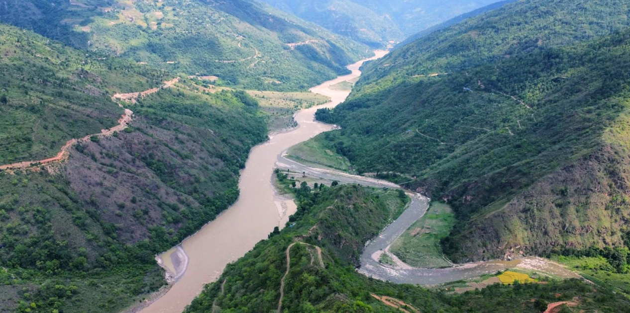 फत्तेपुर दोभानमा बेलिब्रिज निर्माण हुँदै